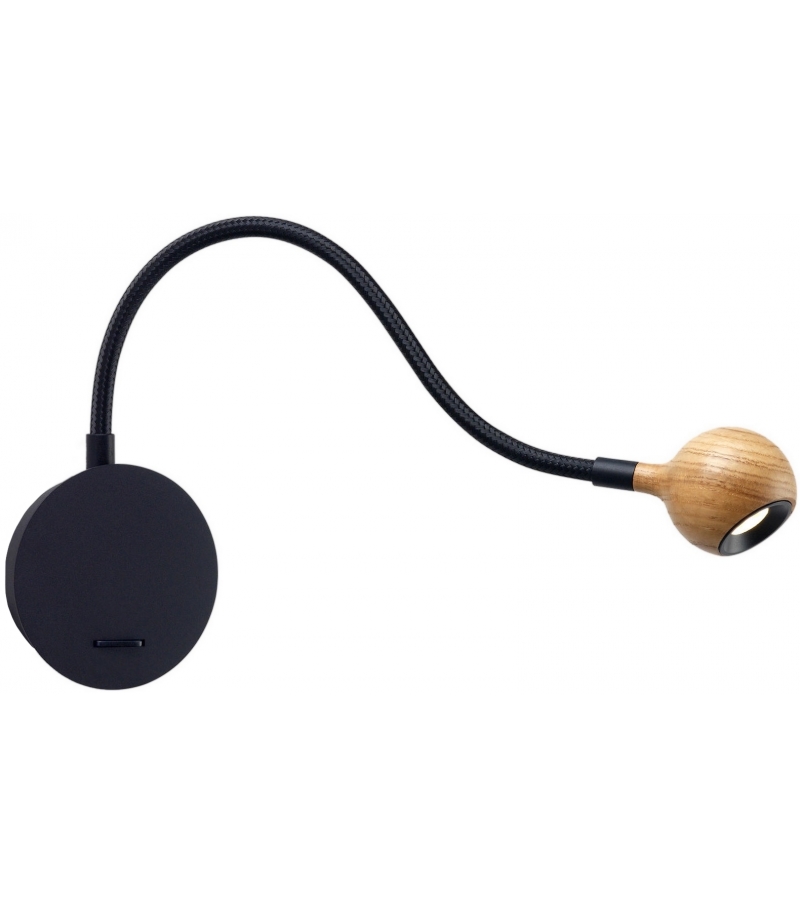 No 8 wall lamp