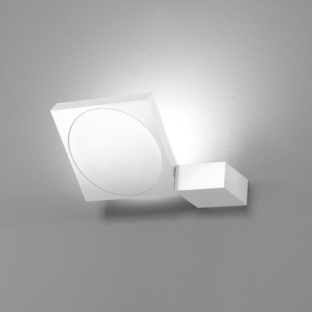 white 3000K (natural day light)