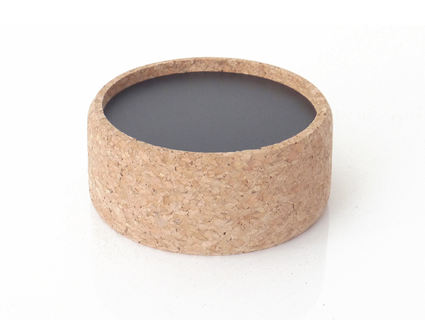VINO bottle accessory